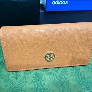 Tory Burch Tan Leather case for glasses with Gold Logo